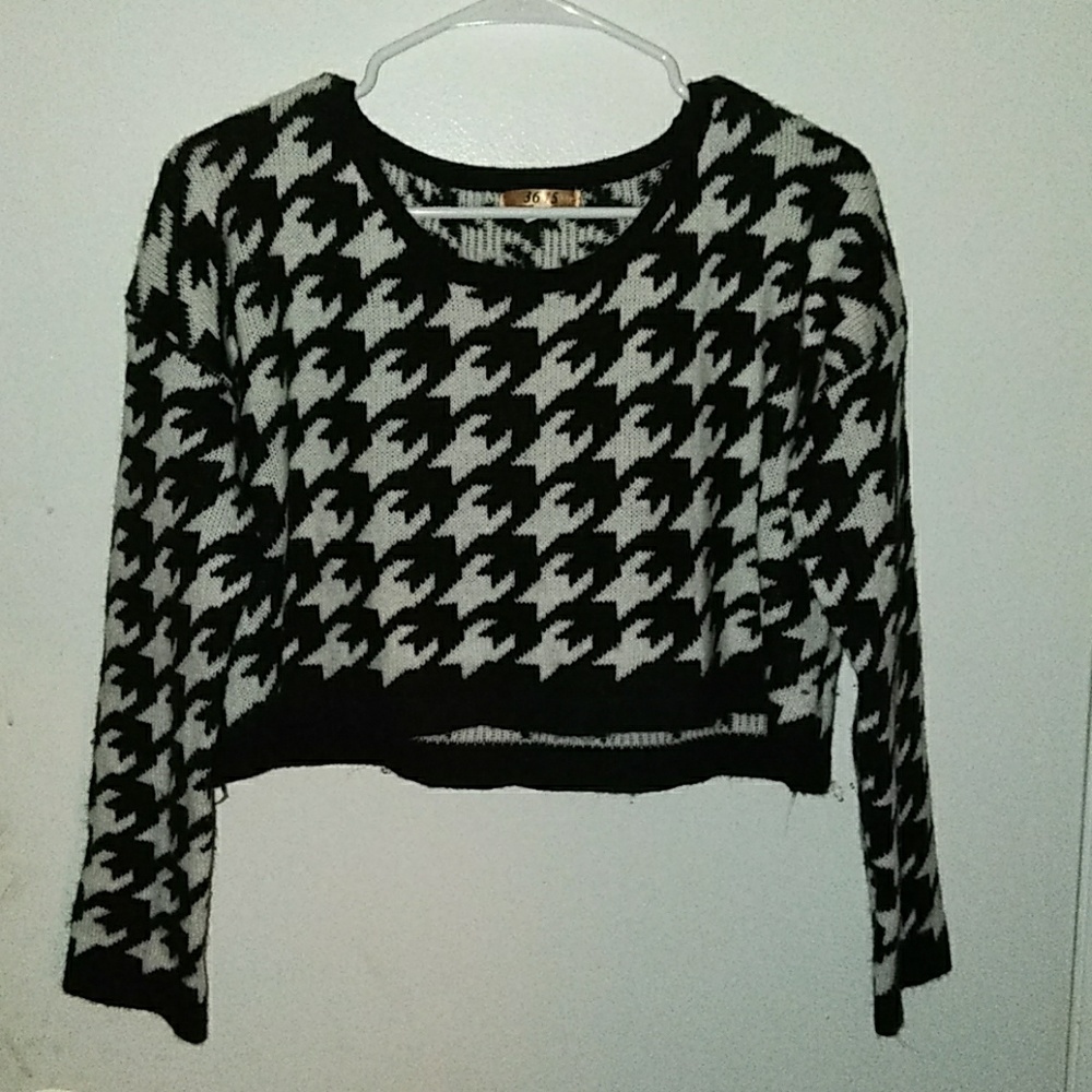 Long Sleeve Knitted Crop Top